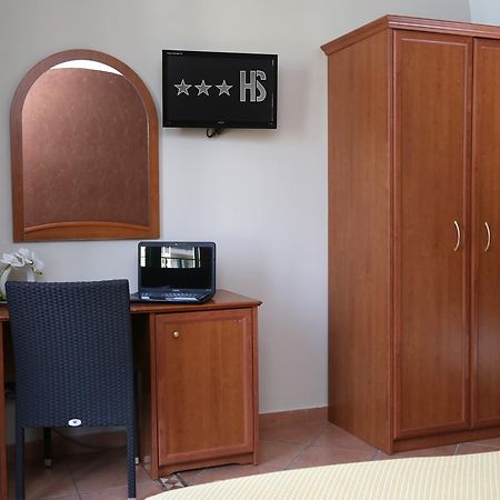 Hotel Stefano A Melito Melito di Napoli Eksteriør billede
