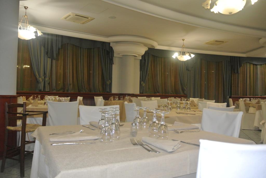 Hotel Stefano A Melito Melito di Napoli Eksteriør billede