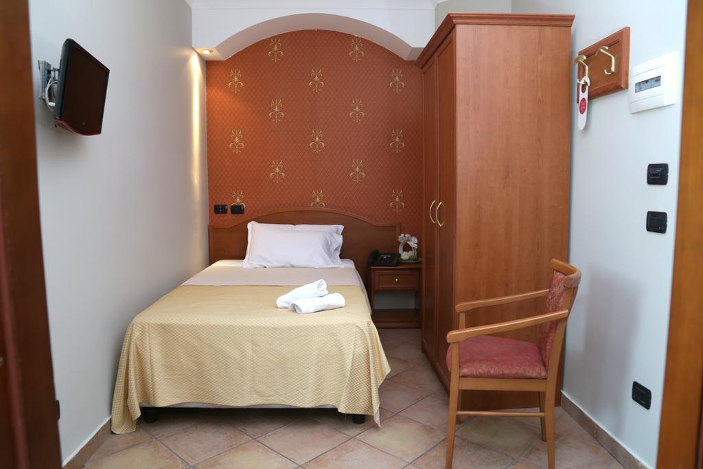 Hotel Stefano A Melito Melito di Napoli Eksteriør billede