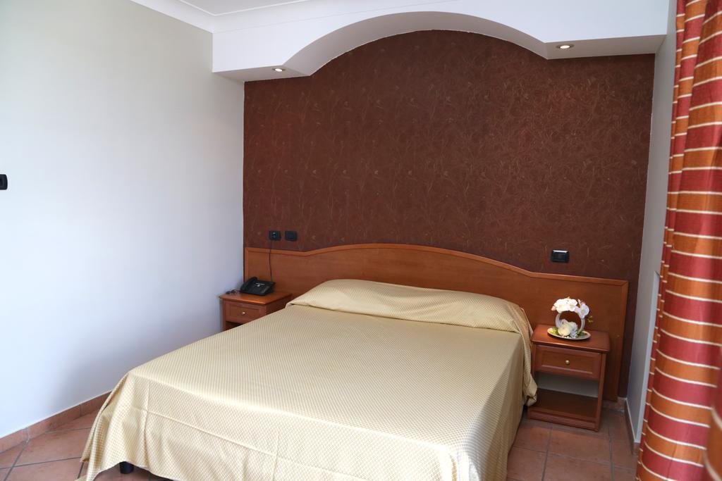 Hotel Stefano A Melito Melito di Napoli Eksteriør billede