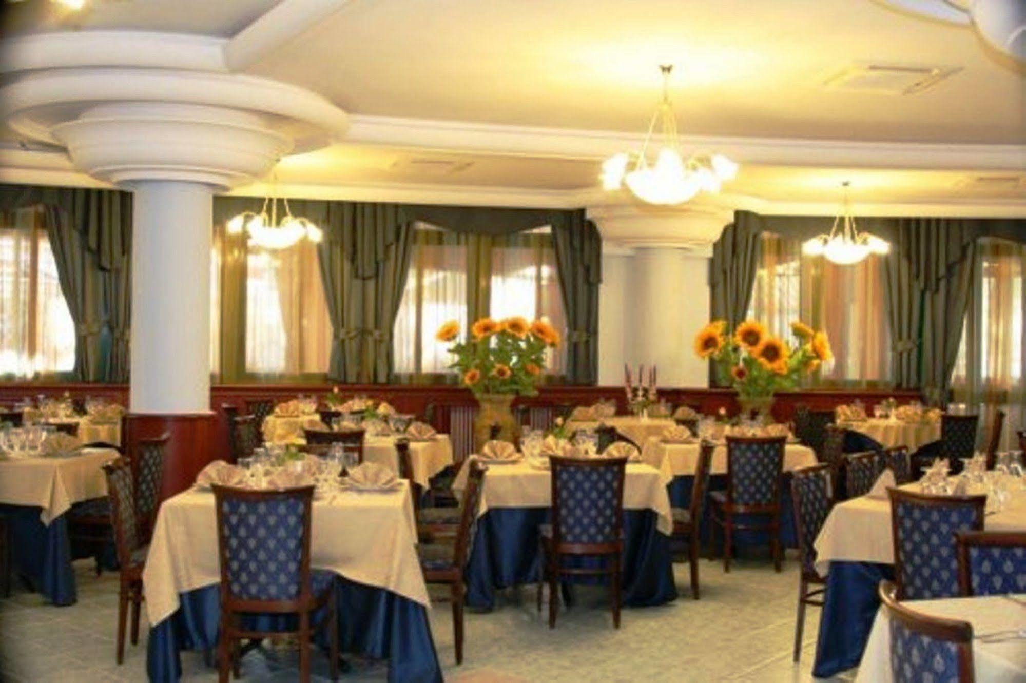 Hotel Stefano A Melito Melito di Napoli Eksteriør billede