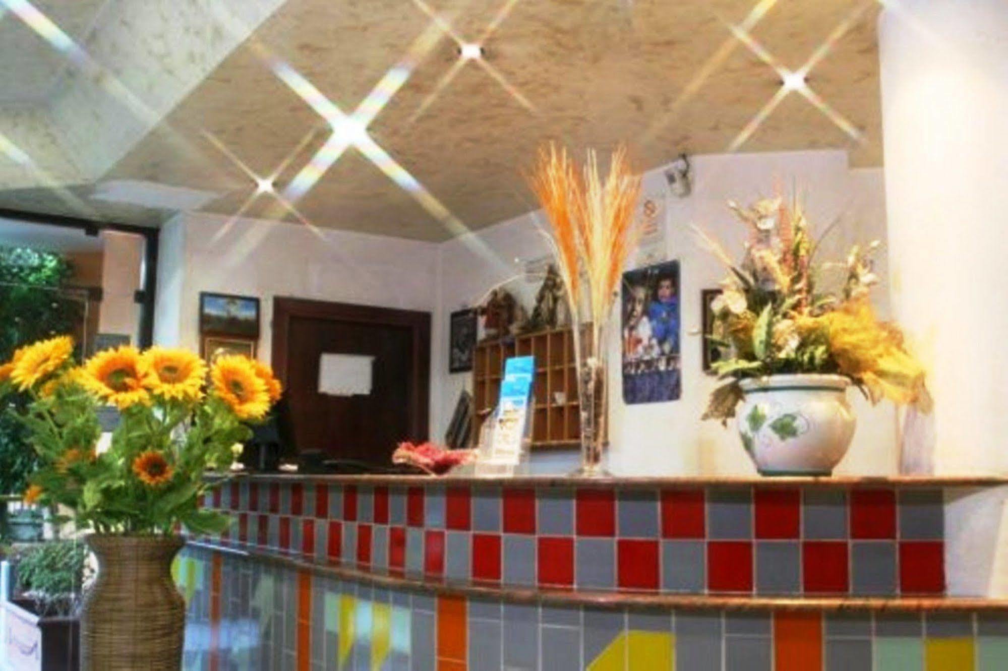 Hotel Stefano A Melito Melito di Napoli Eksteriør billede